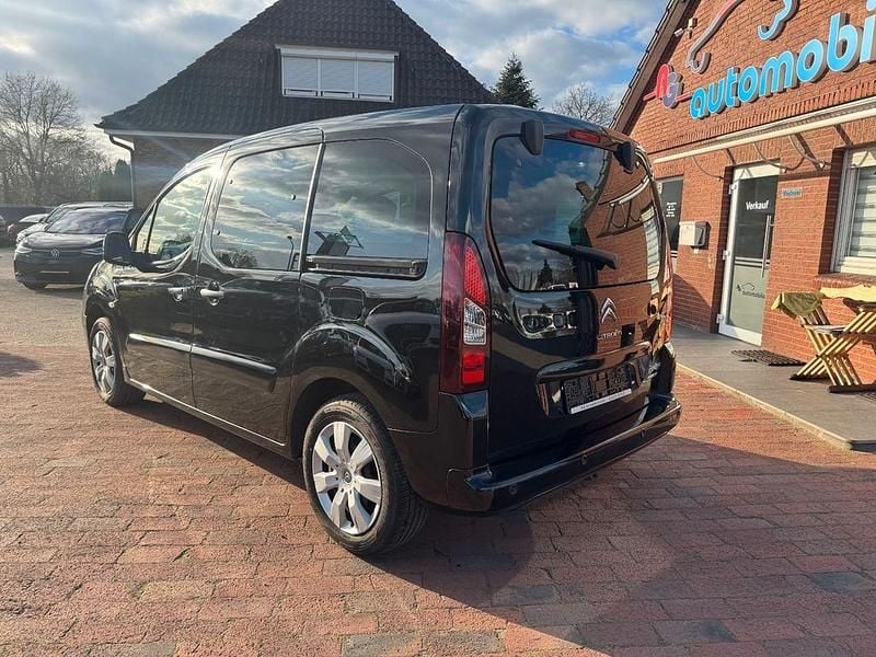 Gebraucht Citroën Berlingo SELECTION 110 PS (80 kW) 2018 Schwarz Van / Kleinbus