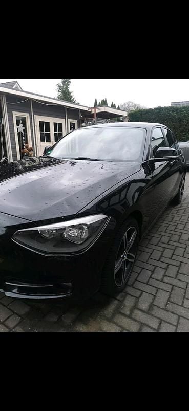 Gebraucht BMW 118 170 PS (125 kW) 2014 Schwarz Kleinwagen
