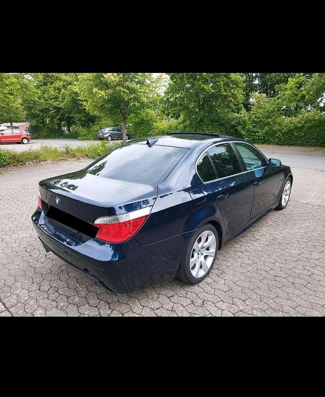 Gebraucht BMW 525 177 PS (130 kW) 2005 Blau Limousine