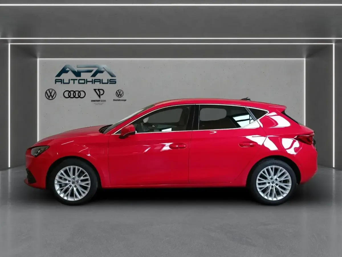Gebraucht Seat Leon XCELLENCE 204 PS (150 kW) 2022 Rot Limousine