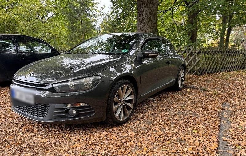 Grau Gebraucht 2010 VW Scirocco Team Coupé | 6.000 € (Fairer Preis) - Bild 1/4