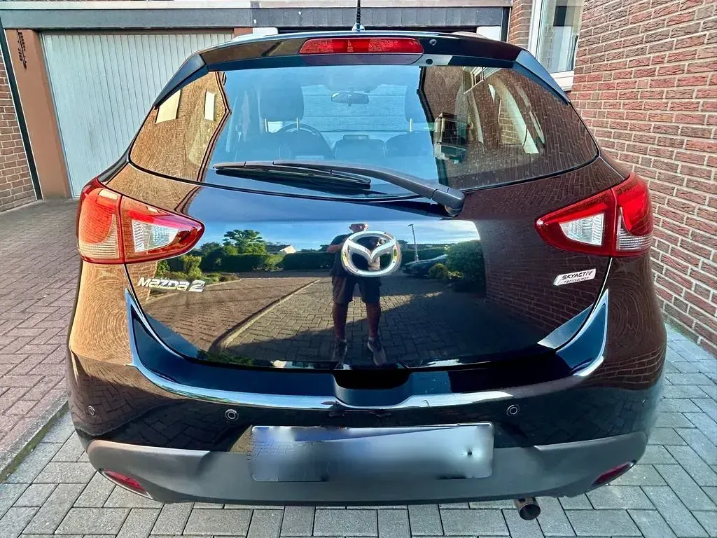 Gebraucht Mazda 2 Center-Line 90 PS (66 kW) 2016 Schwarz Limousine