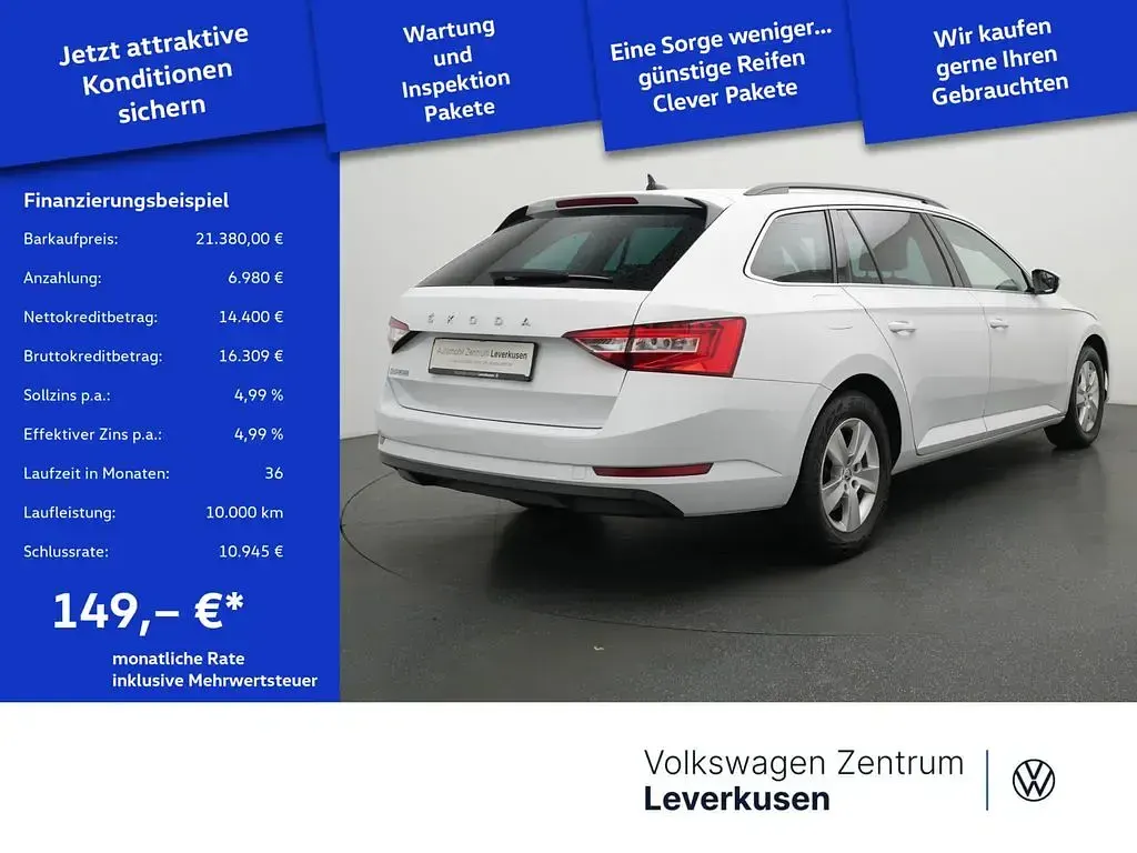 Gebraucht Skoda Superb Ambition 150 PS (110 kW) 2022 Moonweiß perleffekt Kombi