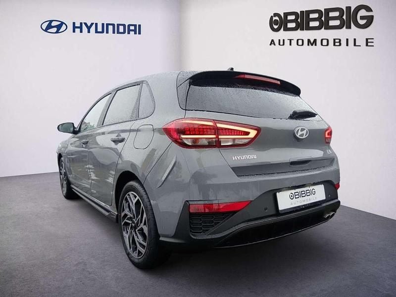 Neu Hyundai i30 N Line 150 PS (110 kW) 2026 Grau Limousine