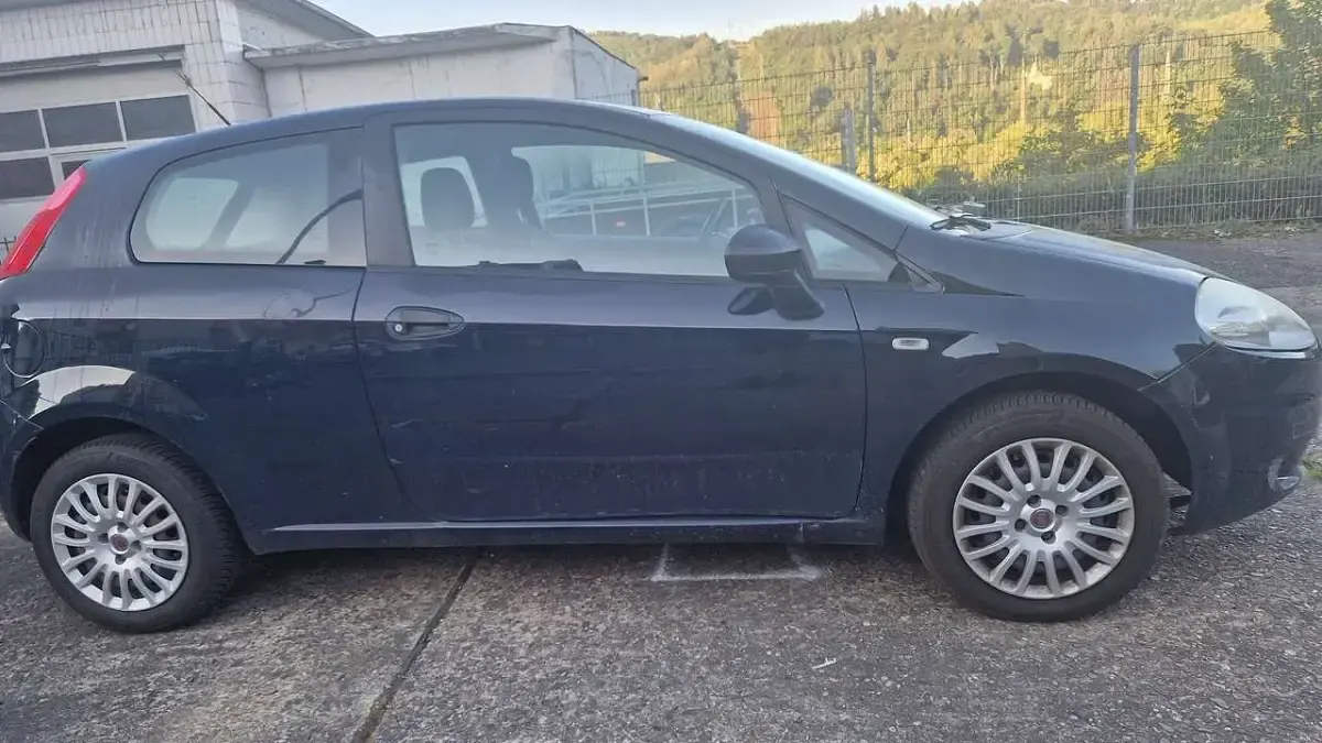 Gebraucht Fiat Punto Classica 65 PS (47 kW) 2008 Schwarz Kleinwagen