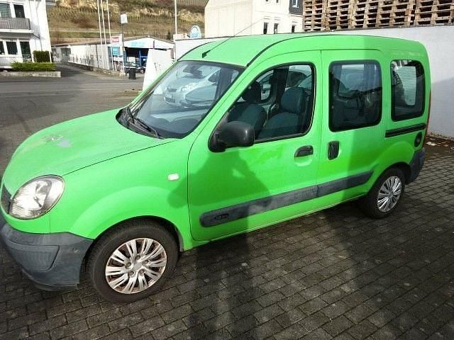 Gebraucht Renault Kangoo Campus 75 PS (55 kW) 2008 Grün Van / Kleinbus