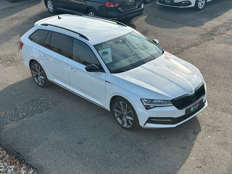 Moon weiss perleffekt Gebraucht 2021 Skoda Superb SportLine Kombi | 22.900 € (Guter Preis) - Bild 1/4