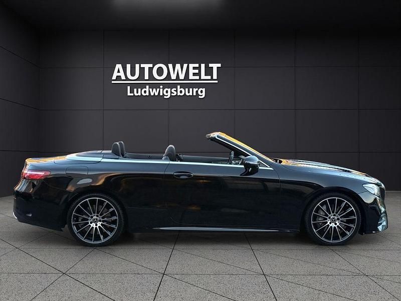Gebraucht Mercedes E400 AMG line 333 PS (244 kW) 2018 Schwarz Cabrio