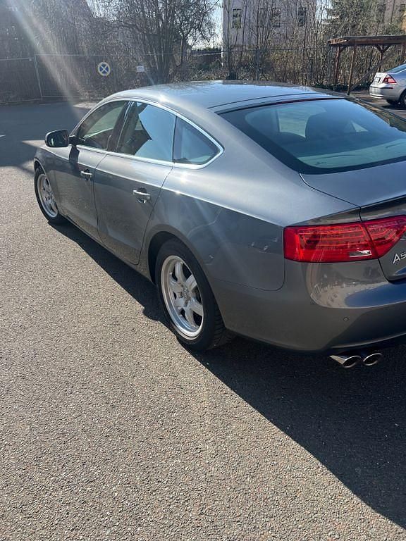 Gebraucht Audi A5 Sportback 177 PS (130 kW) 2012 Grau Kleinwagen
