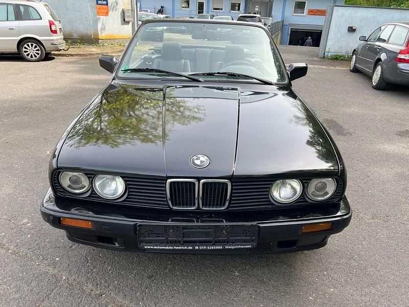 Gebraucht BMW 318 Cabriolet 113 PS (83 kW) 1991 Schwarz Cabrio