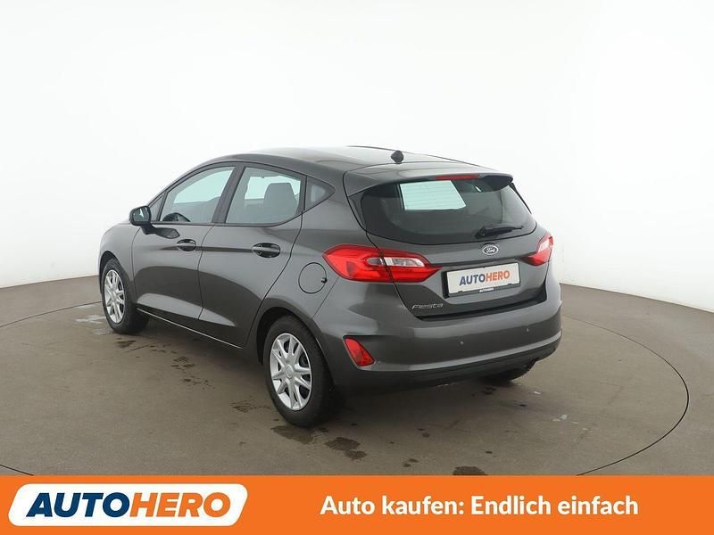 Gebraucht Ford Fiesta Cool & Connect 71 PS (52 kW) 2018 Grau Limousine
