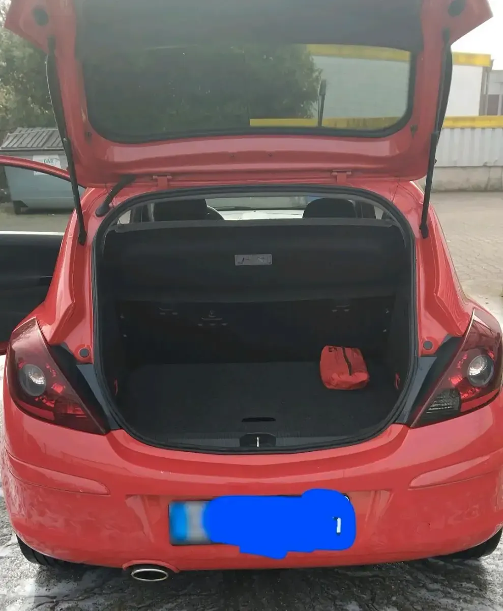 Gebraucht Opel Corsa 87 PS (63 kW) 2010 Rot Kleinwagen