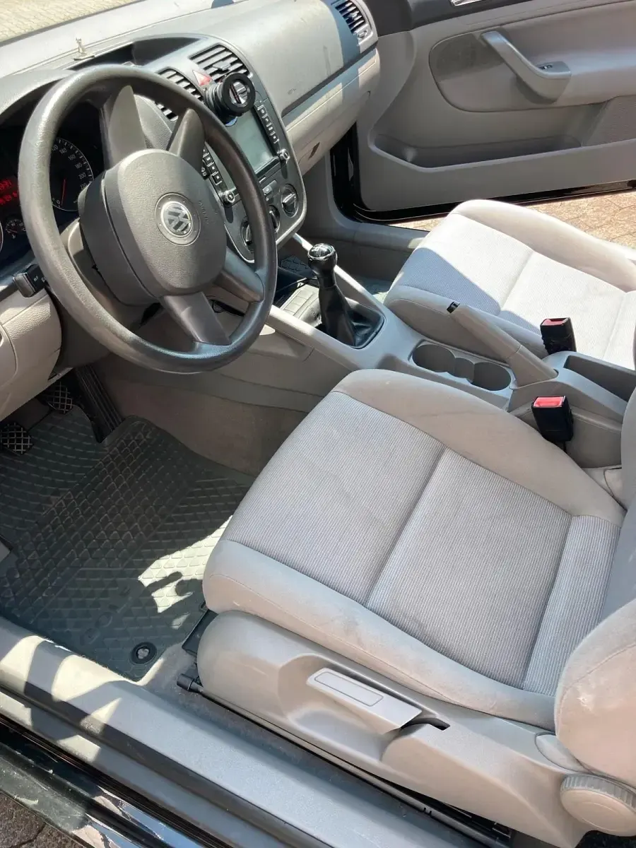 Gebraucht VW Golf V 75 PS (55 kW) 2004 Schwarz Kleinwagen