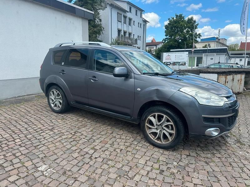Braun Gebraucht 2010 Citroën C3 Kleinwagen | 2.850 € - Bild 1/4
