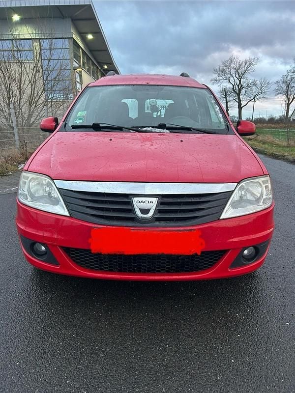 Gebraucht Dacia Logan 105 PS (77 kW) 2009 Rot Van / Kleinbus