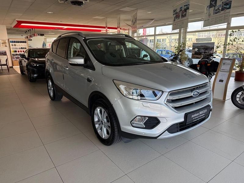 Gebraucht Ford Kuga Titanium 179 PS (131 kW) 2019 Silber SUV