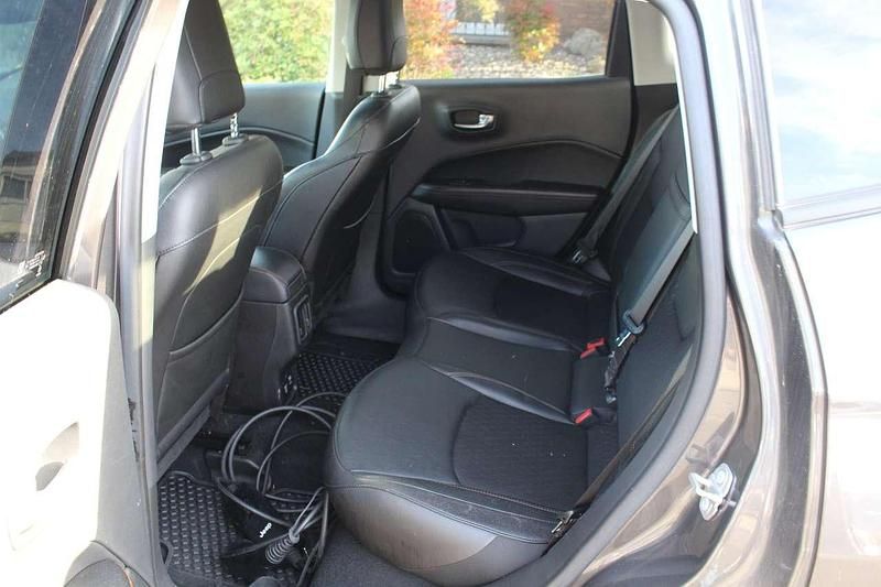 Gebraucht Jeep Compass 131 PS (96 kW) 2021 Grau SUV