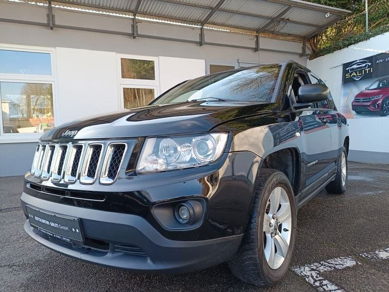 Gebraucht Jeep Compass Sport 156 PS (114 kW) 2011 Black metallic SUV