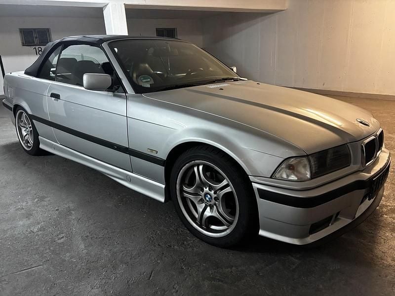 Silber Gebraucht 1999 BMW 328 Cabriolet M Sport Cabrio | 13.500 € - Bild 1/4