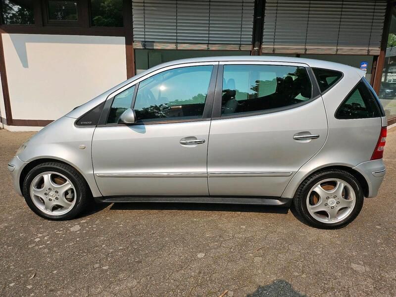 Silber Gebraucht 2001 Mercedes A190 Kleinwagen | 2.900 € (Teuer) - Bild 1/4