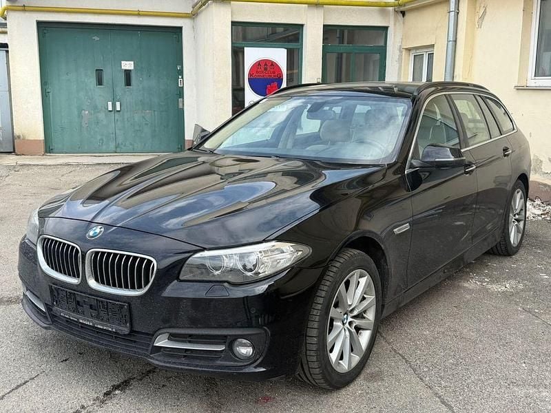 Gebraucht BMW 520 184 PS (135 kW) 2013 Schwarz Limousine