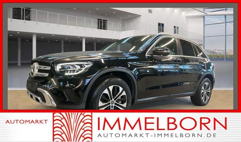 Schwarz/baltic black Gebraucht 2021 Mercedes GLC300e SUV | 34.190 € (Guter Preis) - Bild 1/4