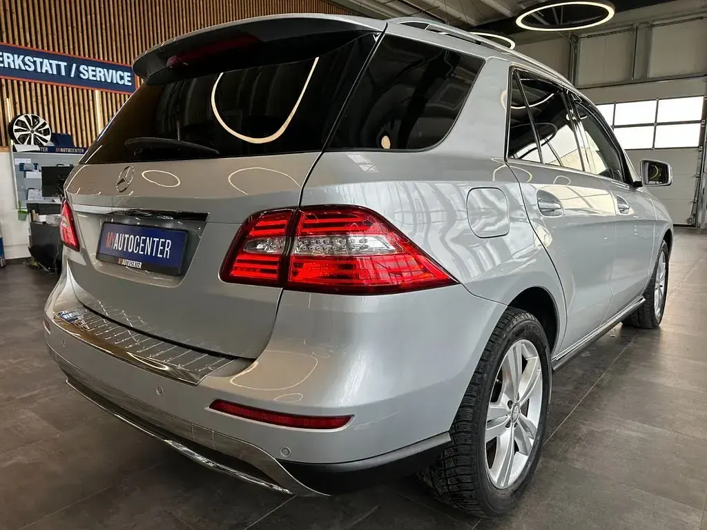 Gebraucht Mercedes ML250 204 PS (150 kW) 2015 Silber SUV