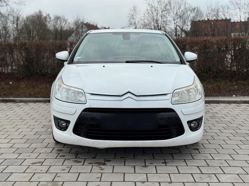 Gebraucht Citroën C4 Tonic 109 PS (80 kW) 2010 Weiß Kombi