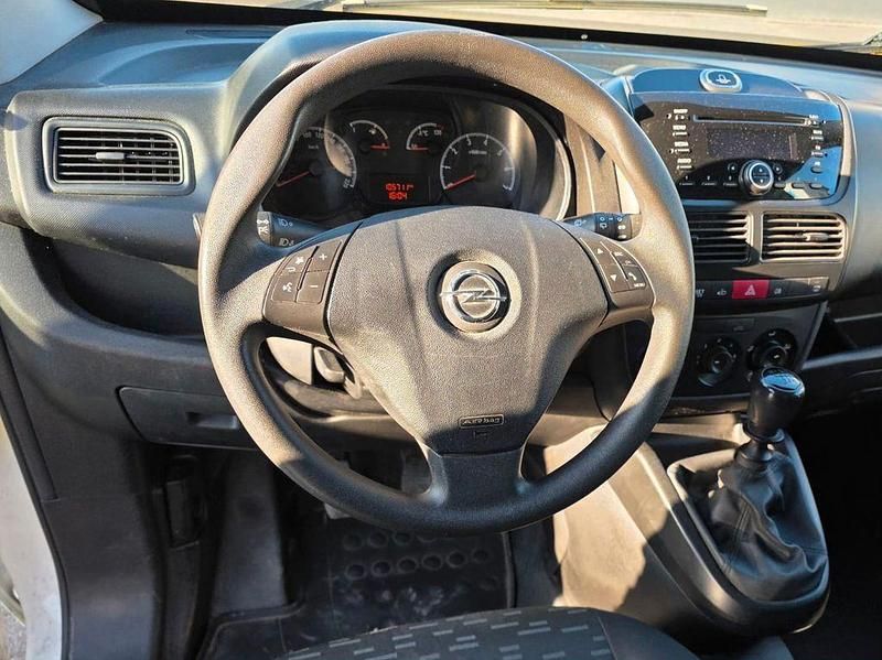 Gebraucht Opel Combo 105 PS (77 kW) 2015 Weiß Van / Kleinbus