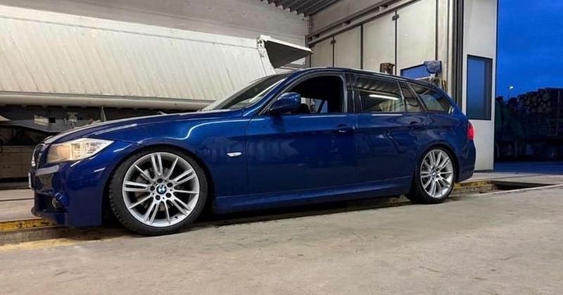 Gebraucht BMW 325 M Sport 218 PS (160 kW) 2009 Blau Kombi