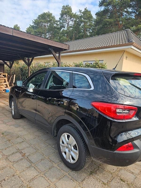 Gebraucht Renault Kadjar Life 131 PS (96 kW) 2017 Schwarz SUV