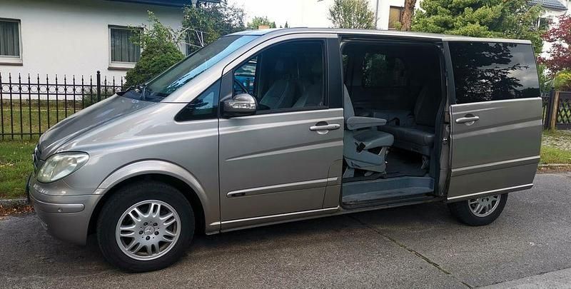 Beige Gebraucht 2009 Mercedes Viano Van / Kleinbus | 11.999 € (Superpreis) - Bild 1/4