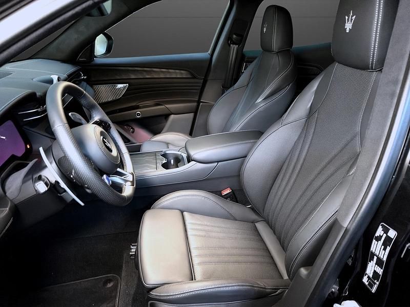 Neu Maserati Grecale 330 PS (242 kW) 2025 Nero tempesta SUV