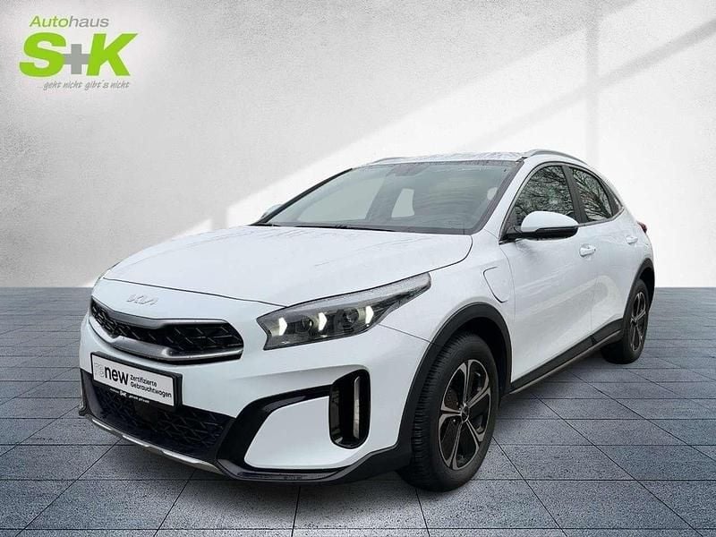 Gebraucht Kia XCeed Vision 141 PS (103 kW) 2022 (wd) cararraweiss (weiß) SUV