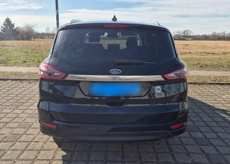 Gebraucht Ford S-MAX Titanium 150 PS (110 kW) 2021 Schwarz Van / Kleinbus