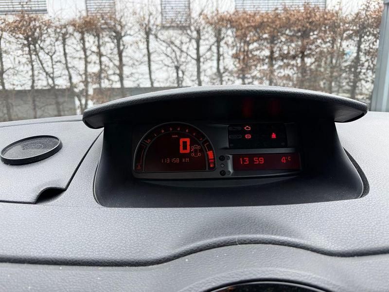 Gebraucht Renault Modus Night&Day 103 PS (75 kW) 2012 Grau Van / Kleinbus