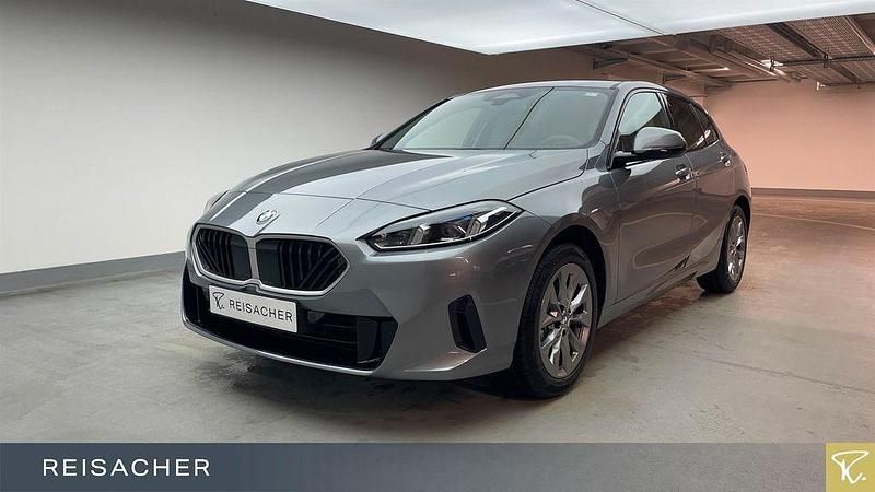 Grau Neu 2025 BMW 120 Kleinwagen | 32.190 € (Guter Preis) - Bild 1/4