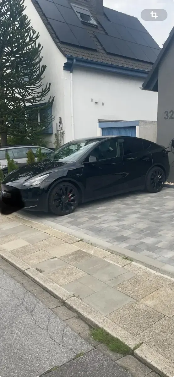 Usata Tesla Model Y Performance 392 kW (534 CV) 2022 Nero SUV