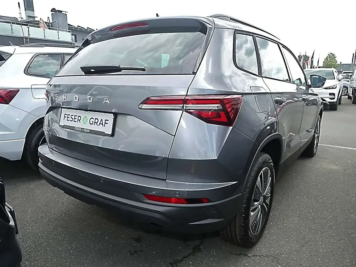 Neu Skoda Karoq 150 PS (110 kW) 2026 Graphitegrau SUV