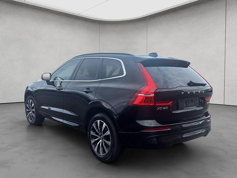 Gebraucht Volvo XC60 Core 250 PS (183 kW) 2024 Schwarz SUV