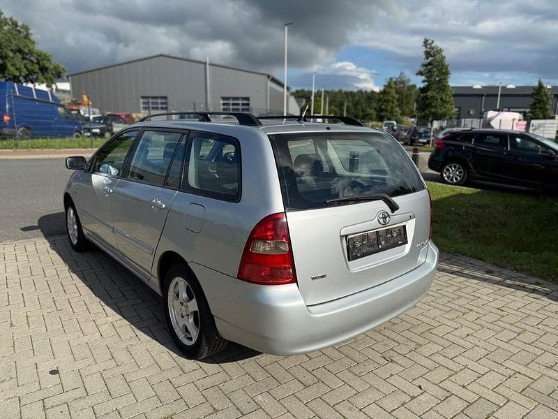 Gebraucht Toyota Corolla Sol 90 PS (66 kW) 2004 Silber Kombi