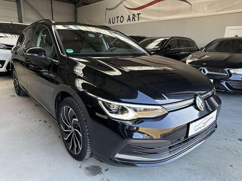 Schwarz Gebraucht 2021 VW Golf VIII Style Kombi | 18.500 € (Guter Preis) - Bild 1/4
