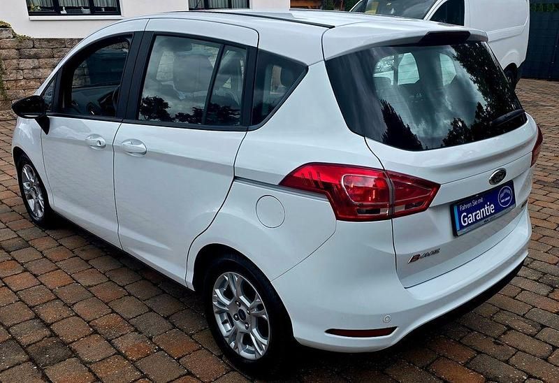 Gebraucht Ford B-MAX SYNC Edition 101 PS (74 kW) 2017 Weiß Van / Kleinbus