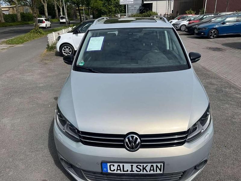 Używany VW Touran Style 105 KM (77 kW) 2011 Srebrny Minivan