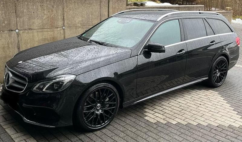 Gebraucht Mercedes E350 AMG 258 PS (189 kW) 2016 Schwarz Kombi