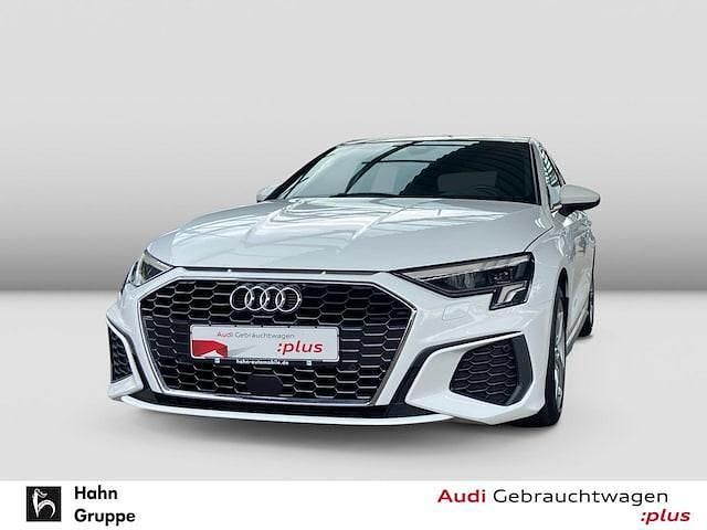 Weiß Gebraucht 2022 Audi A3 Sportback e-tron S-Line Limousine | 27.730 € (Fairer Preis) - Bild 1/4