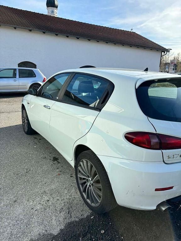 Gebraucht Alfa Romeo 147 Distinctive 120 PS (88 kW) 2007 Schwarz Kleinwagen