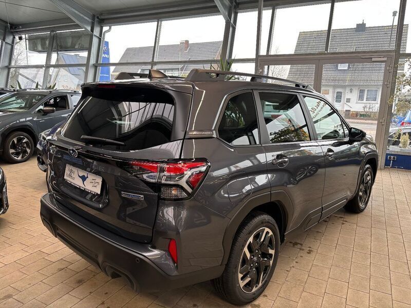 Neu Subaru Forester Active 136 PS (100 kW) 2025 Grau SUV