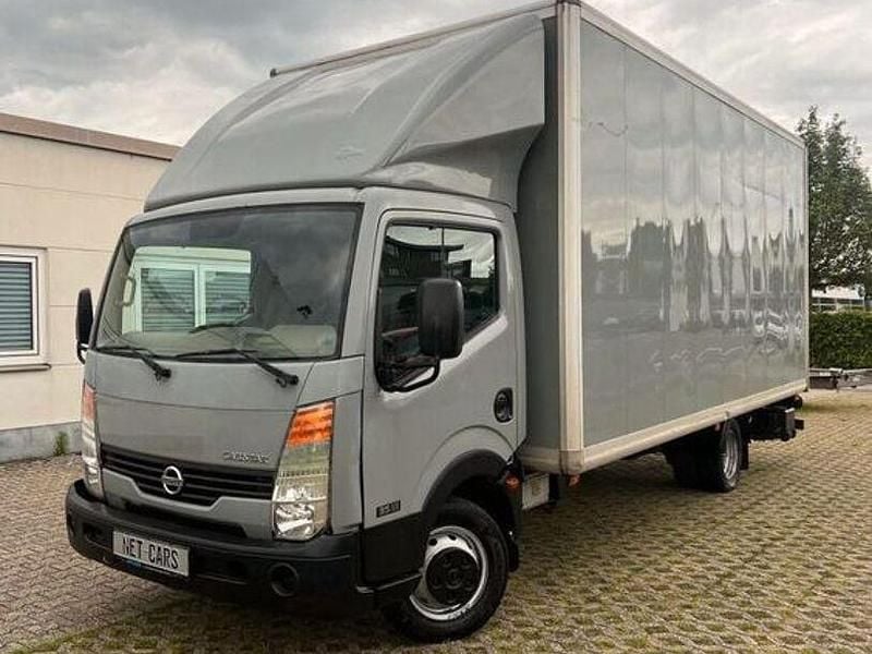 Gebraucht Nissan Cabstar 2010 Grau Pickup