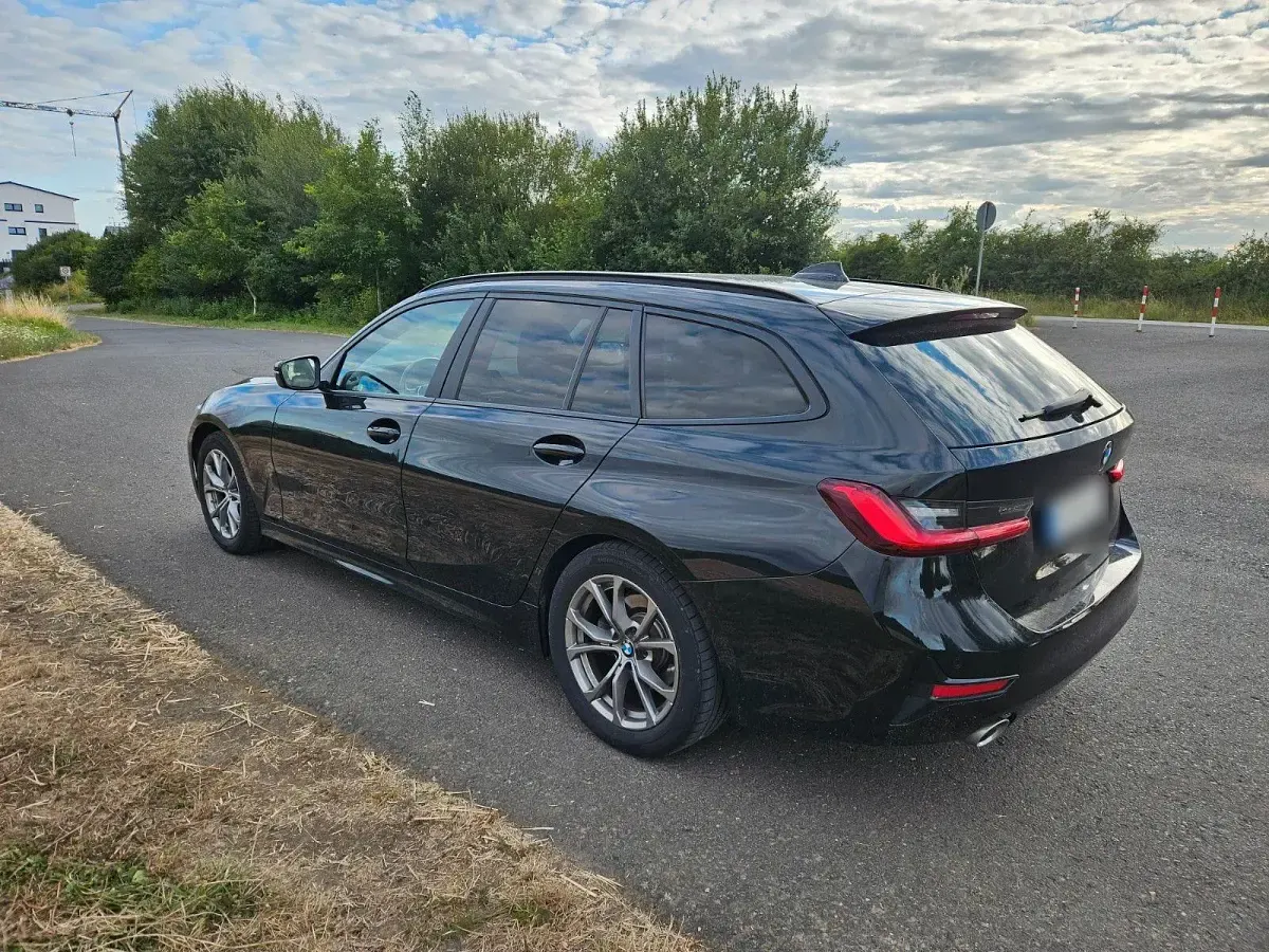 Gebraucht BMW 320 190 PS (139 kW) 2020 Schwarz Kombi